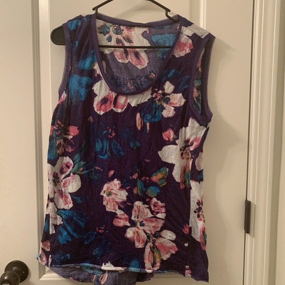 Unbranded Tops - Women's Floral Print Sleeveless Top Size Unknown